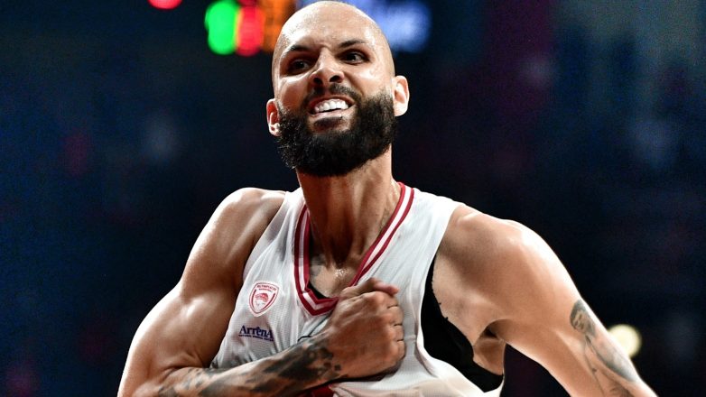 Μία νίκη από τον τίτλο ο Ολυμπιακός, 102-92 τον Παναθηναϊκό