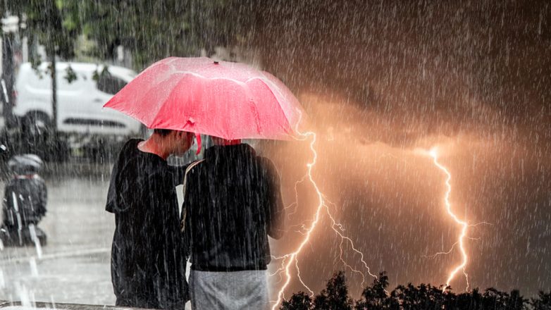 «Κόκκινος συναγερμός» για 11 περιοχές