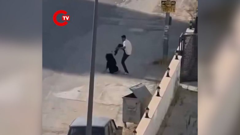 Ξυλοκόπησε τη σύντροφό του στη μέση του δρόμου με κλωτσιές και γροθιές