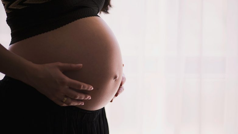 Βόλος: 28χρονος ξυλοκόπησε την 22χρονη έγκυο σύντροφό του