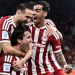 Ψυχωμένος Ολυμπιακός, νίκη-δήλωση με 10 παίκτες και τέλος στο αήττητο του Παναθηναϊκού!