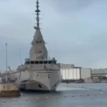 Ύψωσε την ελληνική σημαία η φρεγάτα «Νέαρχος»